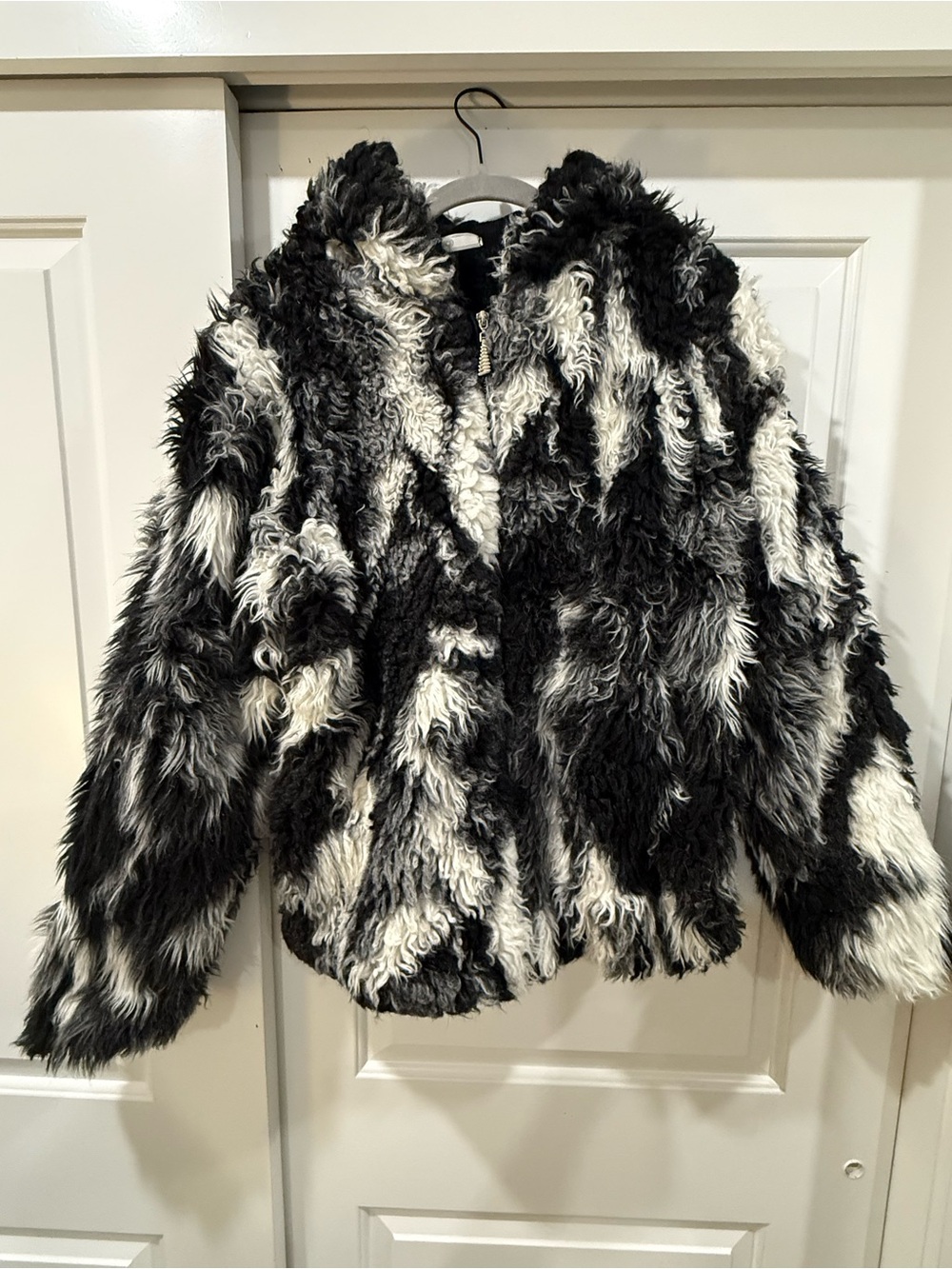 Black & White Faux Fur Teddy Jacket - Cozy Zip-Front Coat